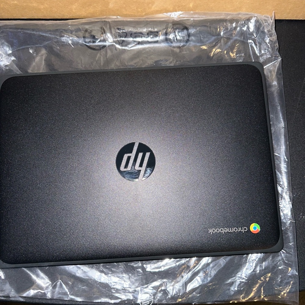 HP Chromebook 11 G9 EE 11.6" Chromebook- Intel Celeron N4500 Dual-core - 8 GB